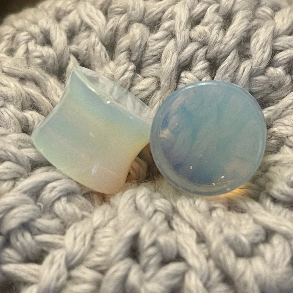 Opal 1/2’ Gauges - Picture 3 of 4